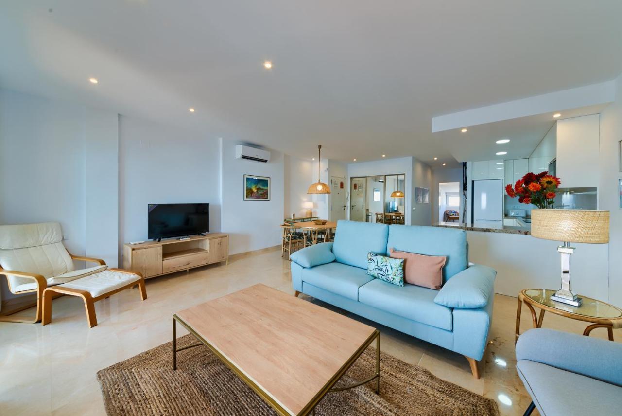 Holidays2Fuengirola Duplex With Stunning Sea View, Terraces,1St Line Beside Port Exterior foto