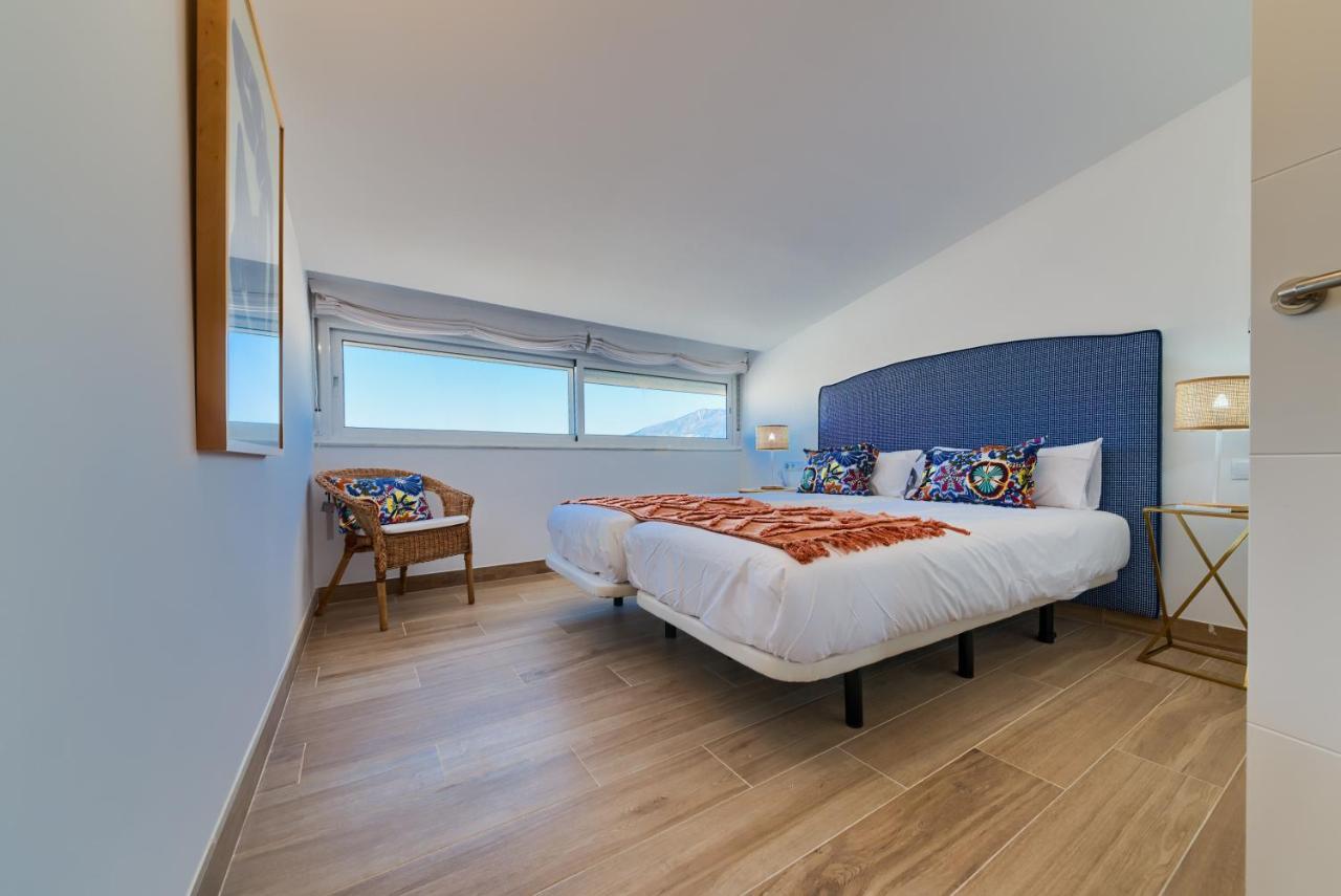 Holidays2Fuengirola Duplex With Stunning Sea View, Terraces,1St Line Beside Port Exterior foto